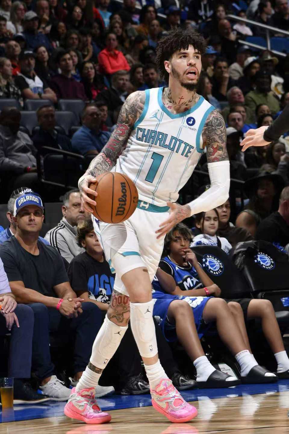 优直播-大爆冷！黄蜂8人上双27分大胜魔术 三球16+6+7班凯罗23分